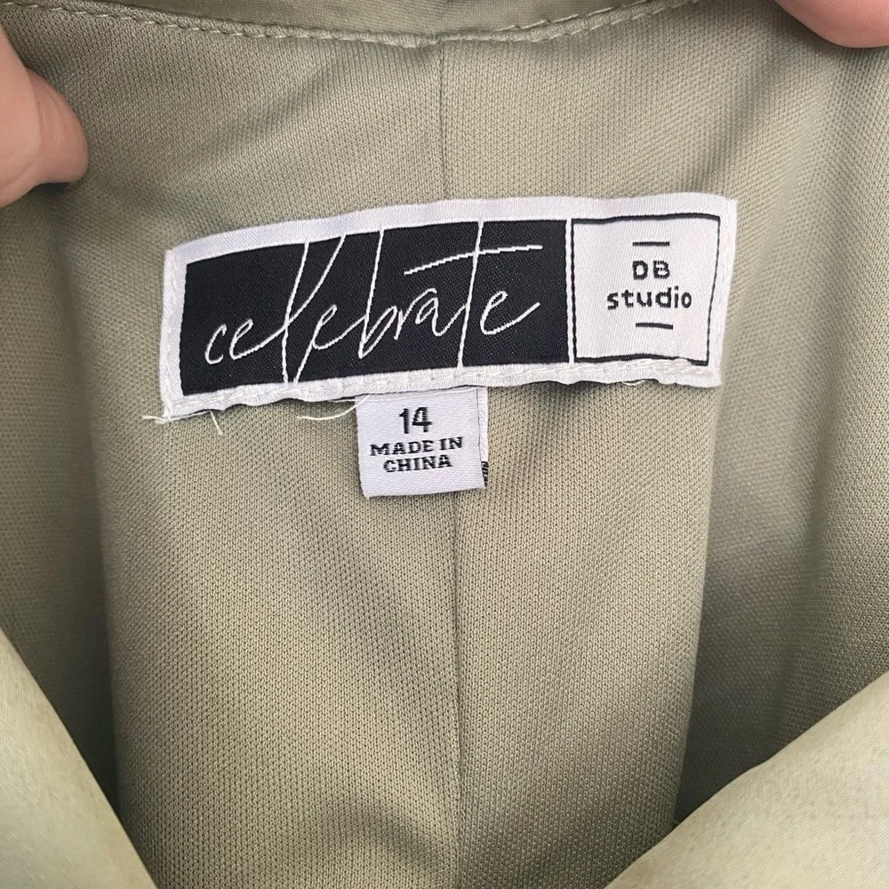 David's Bridal Green Ruched Maxi Gown - Picture 7 of 10